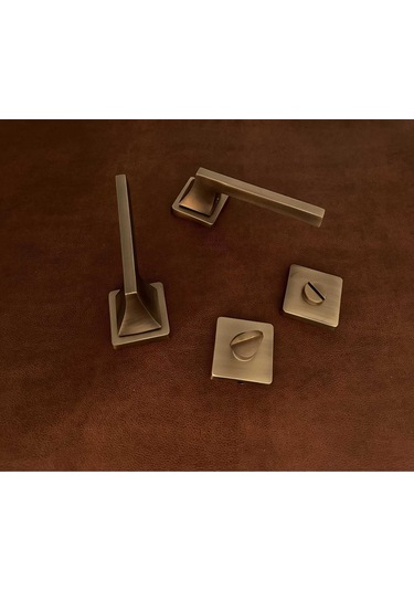 Karo Mat Antik Sarı Kare Rozetli Zamak Wc Banyo Kapı Kolu 1 Takım