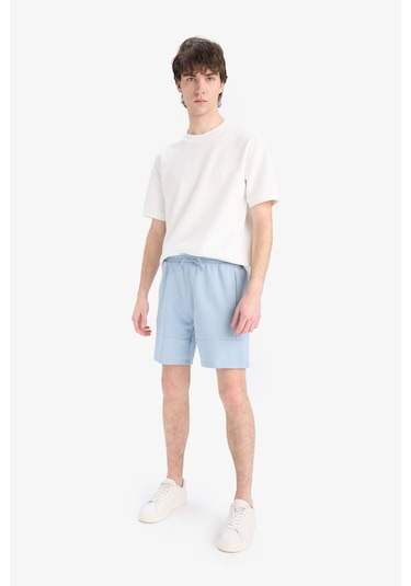 DeFacto Slim Fit Dar Kesim Dar Paça Basic Düz Şort B8674AX25SPBE524