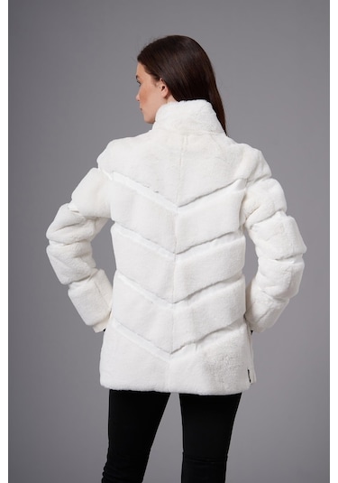 Stella Beyaz Tüylü Mont 211003 001