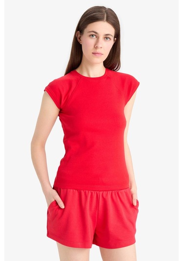 DeFacto Regular Fit Beli Bağcıklı Normal Bel Düz Paça Şort C7600AX25SMRD286 Kırmızı