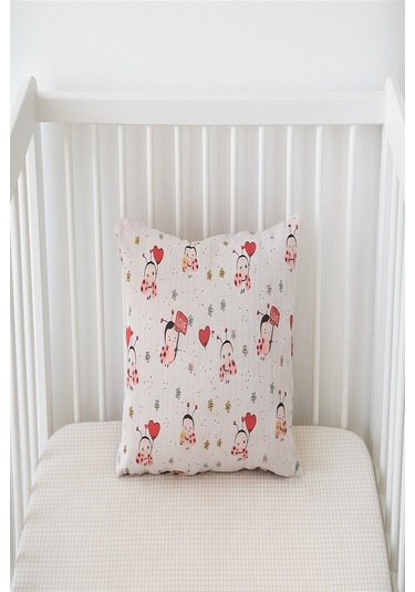 More Home Müslin Bebek Yastık Kılıfı Kapaklı 35x45 Uğur Böceği Çok Renkli