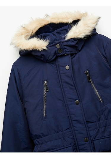 Koton Peluş Detaylı Uzun Kollu Cepli Kapşonlu Mont Lacivert 6wkg00012aw Lacivert