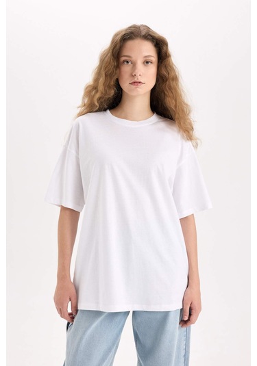 DeFacto Oversize Geniş Kalıp Basic Düz Bisiklet Yaka Kısa Kollu Beyaz Tişört V4136AZ25SMWT34