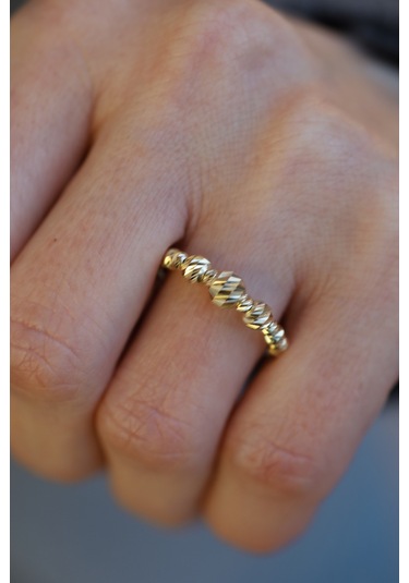 Yenigün Kuyumculuk 14 Ayar Altın Dorika Sıralı Yüzük Yzk26516