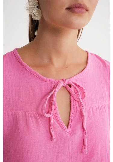 4715 Kadın Yakası Bağlamalı Kısa Kol Müslin Bluz Pembe Pembe