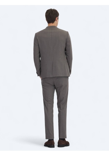 Kahverengi Çizgili Modern Fit Yün Karışımlı Takım Elbise Kahverengi