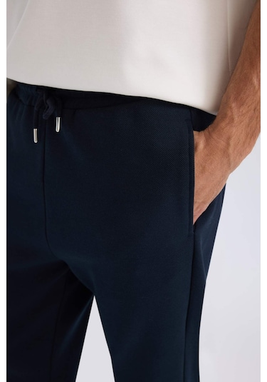 DeFacto Eşofman Altı Twill Slim Fit Dar Kesim Beli Bağcıklı Cepli Düz Paça D9708AX24AUNV82