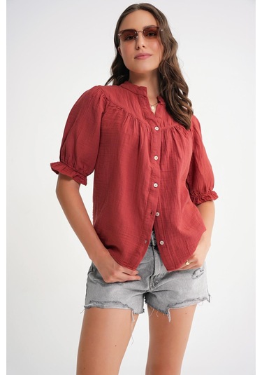 4725 Kadın Büzgü Robalı Kolu Fırfırlı Müslin Gömlek Kızılcık Kızılcık