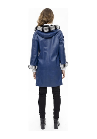 Mavi Hillary Geniş Kesim İçi Kumaş Çift Taraflı Kapüşon Ve Kol Ağzı Kürklü Kadın Hakiki Deri Kaban-mavi Mavi