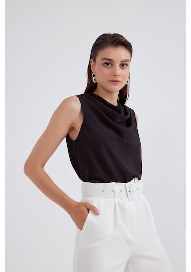 Sateen 580-1039 Siyah Kadın Degaje Yaka Kolsuz Bluz 36-42