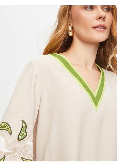 Şal Desenli Nakış Detaylı V Yaka Uzun Kollu Bluz 69142 U6914272 Taş