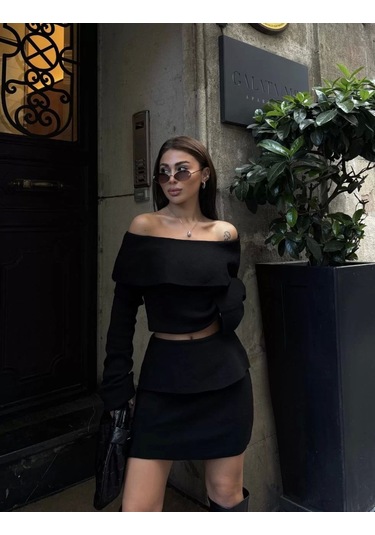 Straplez , Madonna , Carmen Yaka Croplu Mini Etekli İkili Takım Triko - Siyah Siyah