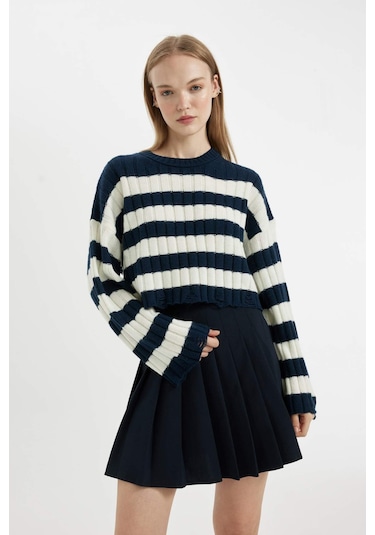 Defacto Regular Fit Çizgili Bisiklet Yaka Crop Triko Kazak A8152ax24wnnv135 Lacivert