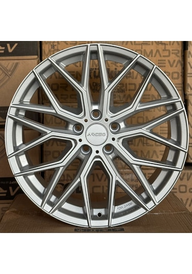 5 112 19 8.5 Et45 Ch73.1 White Silver Arceo Valencia