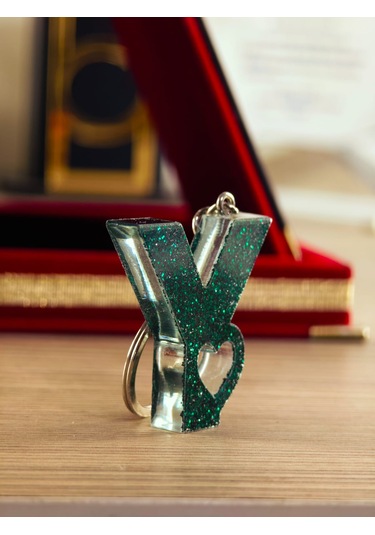 Harfli Anahtarlık Epoksi Kişiye Özel Yapım El Yapımı Harf Anahtarlık Kalp Model Özel Tasarım Hediyelik Ürün Kalp Desenli Simli Anahtarlık Bordo