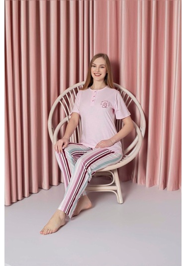 Ahengim Kadın Pijama Takımı Süprem Kısa Kollu Alt Çizgili Göğüs Nakışlı Pamuklu W20722328 ŞEKER PEMBE Ahengim Kadın Pijama Takımı Süprem Kısa Kollu Alt Çizgili Göğüs Nakışlı Pamuklu W20722328 ŞEKER PEMBE