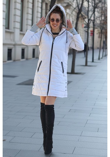 Kadın Kışlık Kapüşonlu Eldivenli Uzun Beyaz Şişme Mont Beyaz
