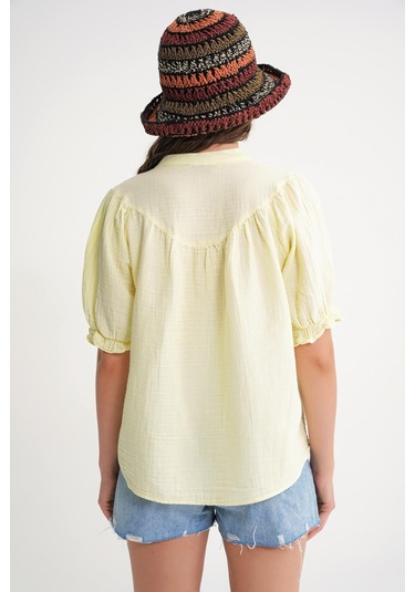 4725 Kadın Büzgü Robalı Kolu Fırfırlı Müslin Gömlek Pastel Sarısı Pastel Sarısı