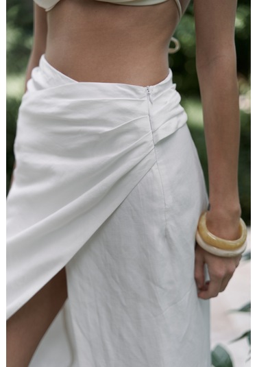 Fabriyonto Asimetrik Ekru Uzun Etek Ekru
