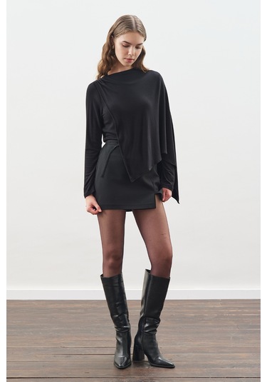 Şal Detaylı Dökümlü Bluz Siyah Siyah