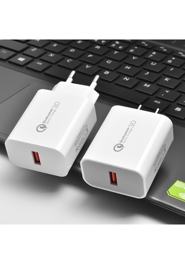 Geeroyoo Xy-0043 Beyaz Abd Standardı 18w Hızlı Şarj Cihazı - 5v3a Qc3.0 Akıllı Telefon Şarj Aleti