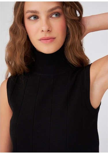 Peraluna Kadın Balıkçı Yaka Dar Kalıp Kolsuz Bluz Siyah-Siyah