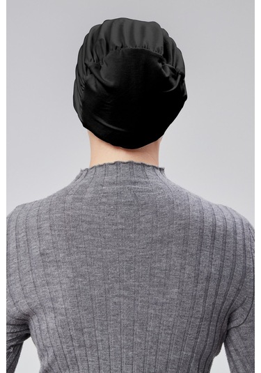 Kadın Tesettür Hazır Pratik Geçmeli Bone Lastikli Kaymaz Siyah