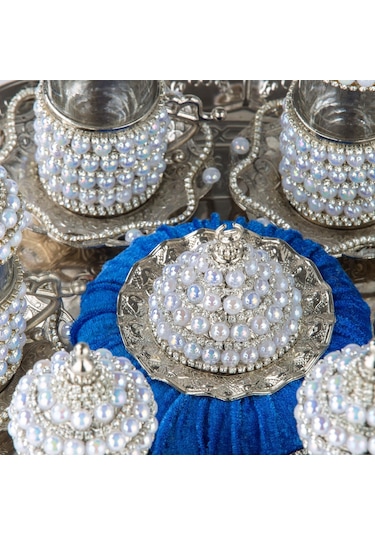 Zarif İnci Ve Taşlı Çay Bardak Seti 6 Lı Ve Tepsili Lale Desenli -sade Beyaz