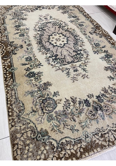 El Dokuma Isparta Halısı 113X207 Eskitme Yeşil Göbekli %100 Yün !