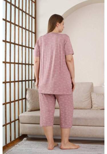 Kadın Gül Kurusu V Yaka Dantel Detay Viskon 3 Düğmeli Kısa Kol Yazlık Büyük Beden Kapri Pijama Gülkurusu