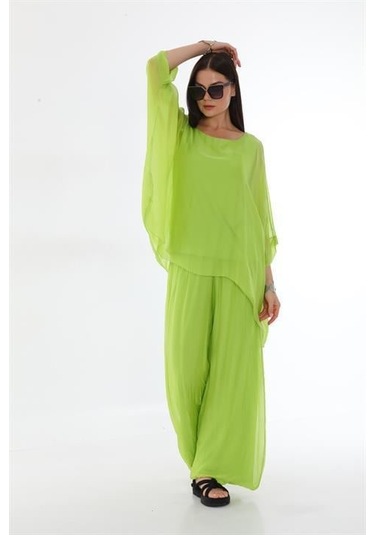 İtalyan Yarasa Kollu İpek Bluz Fıstık Yeşili