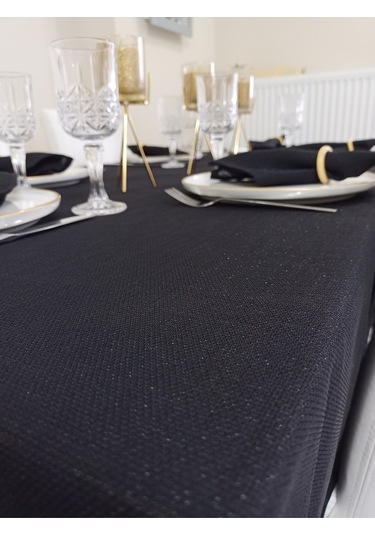 Etamin Dokulu Keten Görünümlü Dertsiz Masa Örtüsü Siyah