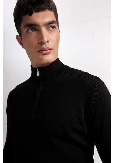 DeFacto Standart Fit Dik Yaka Yarım Fermuarlı Yumuşak Dokulu Premium Triko Kazak D0624AX24AUBK81