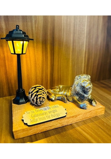 Galatasaray Özel Tasarım Hediyelik Biblo Işıklı Aslan Biblo
