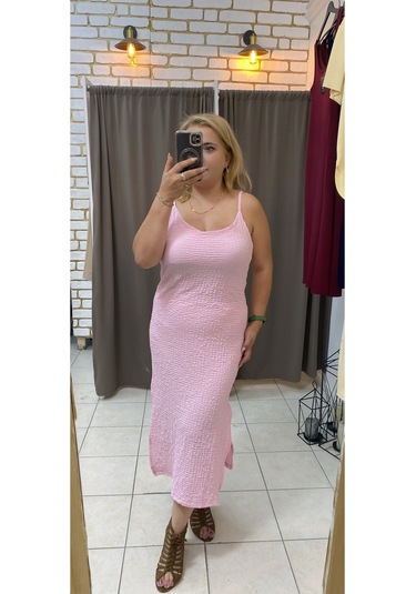 Tuba Toptaş Yırtmaçlı Gofre Elbise Pembe