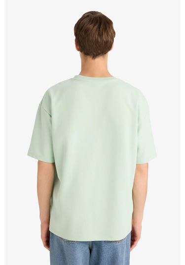 Defacto Oversize Geniş Kalıp Ütü Gerektirmeyen Bisiklet Yaka Kısa Kollu Basic Düz Ağır Kumaş Tişört X3926az25spgn1180 Yeşil Defacto Oversize Geniş Kalıp Ütü Gerektirmeyen Bisiklet Yaka Kısa Kollu Basic Düz Ağır Kumaş Tişört X3926az25spgn1180 Yeşil