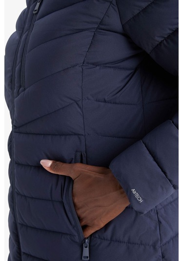 Defacto Defactofit Su İtici Regular Fit Kapüşonlu Şişme Parka Mont C6035ax25wnnv251 Lacivert-nv251