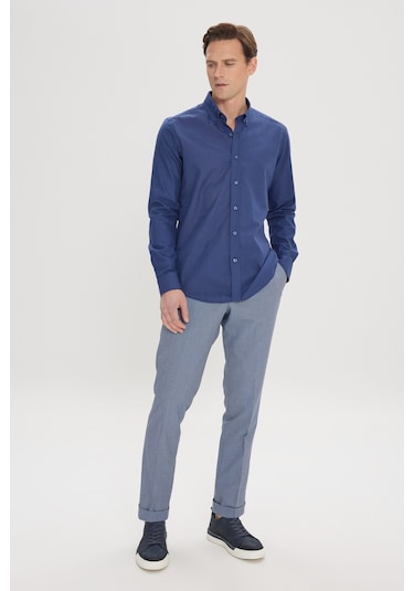 AC&Co / Altınyıldız Classics Erkek LACI Tailored Slim Fit Dar Kesim Düğmeli Yaka %100 Pamuk Gömlek Lacivert AC&Co / Altınyıldız Classics Erkek LACI Tailored Slim Fit Dar Kesim Düğmeli Yaka %100 Pamuk Gömlek Lacivert