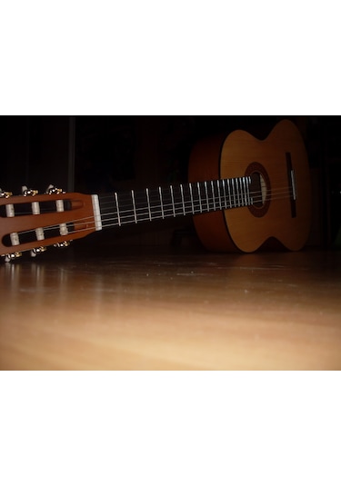 Yamaha C30 Mat Cila Klasik Gitar-Kılıf ve Pena
