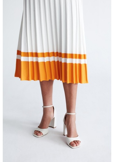 Styleboom X Peraluna Kelly Dress Askılı Bağlama Detaylı Rahat Kesim Midi Boy Yazlık Kadın Triko Elbise Ekru