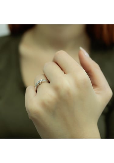 Lova 0,23 Karat Pırlanta Tria Yüzük - 1020212