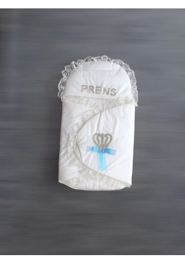 Yenidoğan Kral Taç Nakışlı Kundak Erkek Bebek Battaniyesi Ekru