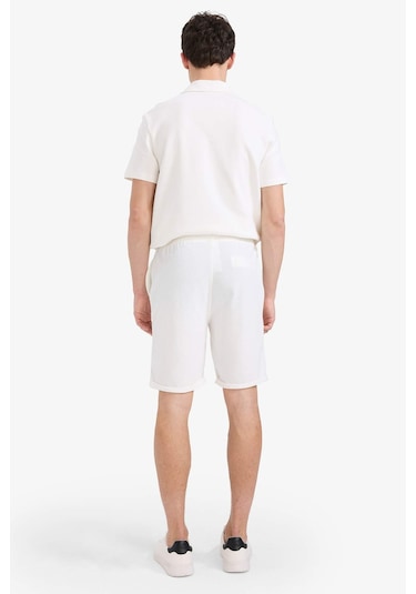 DeFacto Regular Fit Dokulu Basic Düz Bermuda Şort E2606AX25SMER138