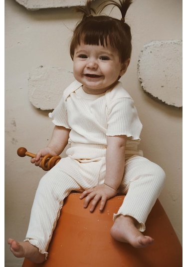 Deniz Kabuğu Nakışlı Fitilli Body Tayt Set Krem