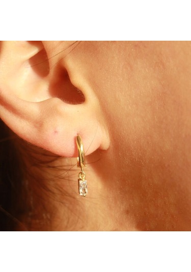 Kadın Nora Beyaz Baget Taşlı Küpe Gold