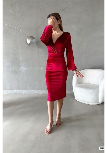 Nnstartshopping Kadın Kadife Kumaş Kruvaze Yaka Balon Kol Ve Yırtmaç Detaylı Midi Boy Elbise Kırmızı