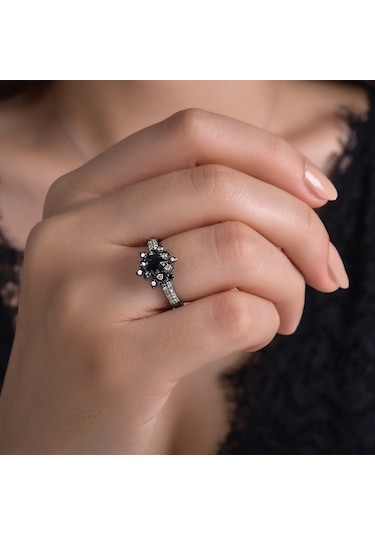 Ariş Pırlantalı Siyah Elmas  Yüzük