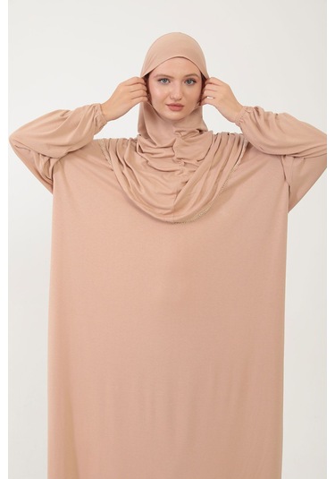 Kadın Tesettür Pamuklu Başörtülü Namaz Elbisesi Dantelli Tek Parça Penye Kumaş Bej