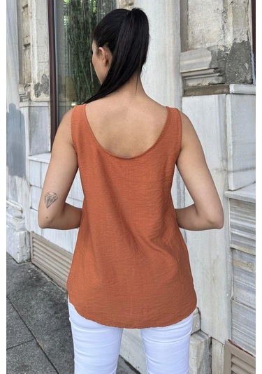 Kadın Kiremit Yuvarlak Yaka Ve Düğme Detaylı, Kalın Askılı Keten Atlet Bluz Kiremit