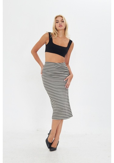 Siyah Kazayağı Desenli Yırtmaçlı Midi Boy Etek Ekru